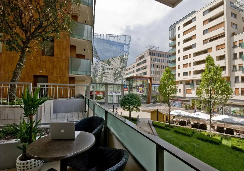 Corvin Lux Aparthotel Budapest 4*,