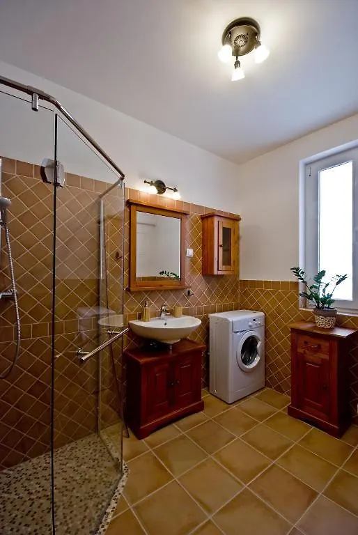 Corvin Lux Aparthotel Budapest 4*,