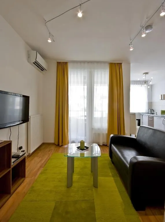 Corvin Lux Aparthotel 부다페스트